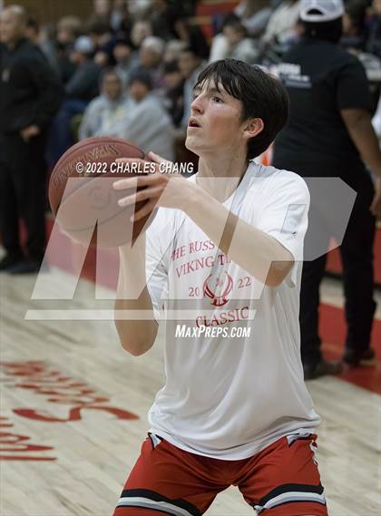 Thumbnail 2 in Montgomery vs Cardinal Newman photogallery.