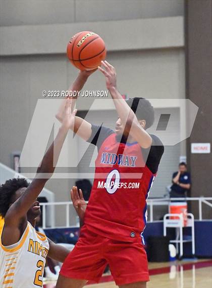 Thumbnail 1 in Midway vs. Nimitz (McDonald's Texas Invitational) photogallery.