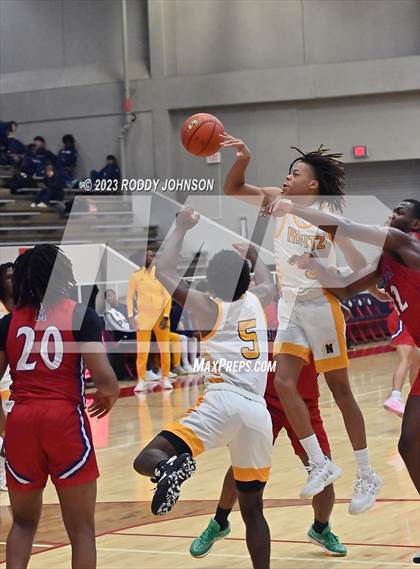 Thumbnail 3 in Midway vs. Nimitz (McDonald's Texas Invitational) photogallery.
