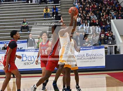 Thumbnail 1 in Midway vs. Nimitz (McDonald's Texas Invitational) photogallery.