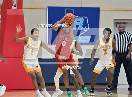 Thumbnail 3 in Midway vs. Nimitz (McDonald's Texas Invitational) photogallery.