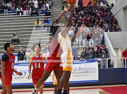 Thumbnail 2 in Midway vs. Nimitz (McDonald's Texas Invitational) photogallery.