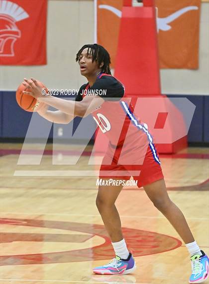 Thumbnail 1 in Midway vs. Nimitz (McDonald's Texas Invitational) photogallery.