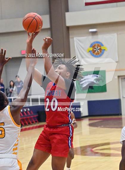 Thumbnail 1 in Midway vs. Nimitz (McDonald's Texas Invitational) photogallery.