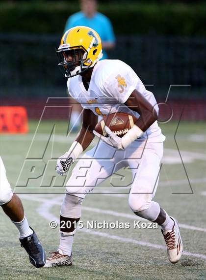 Thumbnail 1 in Harvard-Westlake vs. Jefferson photogallery.