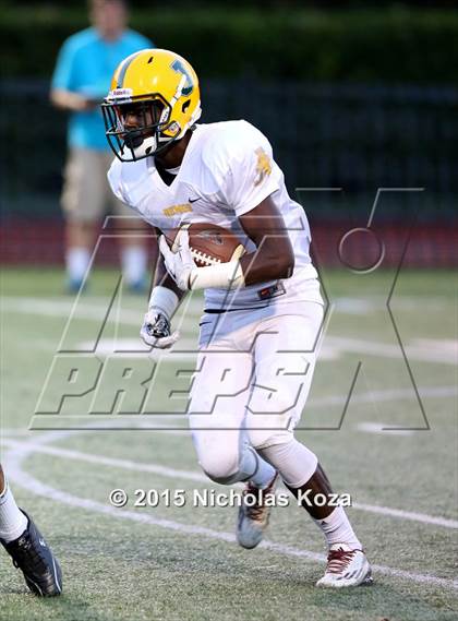 Thumbnail 3 in Harvard-Westlake vs. Jefferson photogallery.