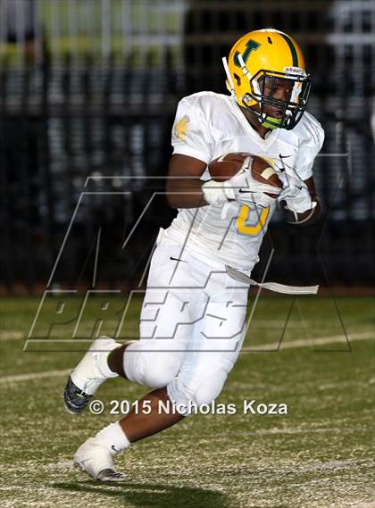 Thumbnail 3 in Harvard-Westlake vs. Jefferson photogallery.