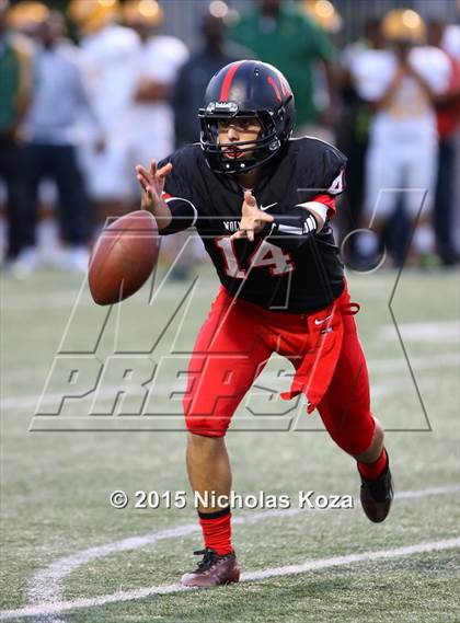 Thumbnail 3 in Harvard-Westlake vs. Jefferson photogallery.
