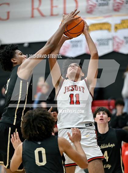 Thumbnail 1 in Archbishop Mitty vs. Jesuit (Fr. Barry Christmas Classic) photogallery.