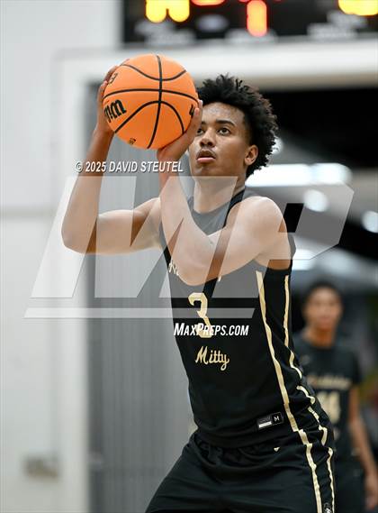Thumbnail 1 in Archbishop Mitty vs. Jesuit (Fr. Barry Christmas Classic) photogallery.