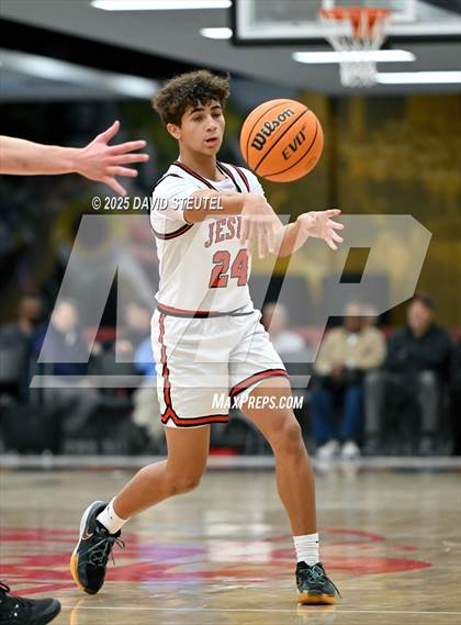 Thumbnail 3 in Archbishop Mitty vs. Jesuit (Fr. Barry Christmas Classic) photogallery.