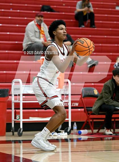 Thumbnail 3 in Archbishop Mitty vs. Jesuit (Fr. Barry Christmas Classic) photogallery.