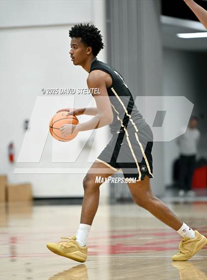 Thumbnail 1 in Archbishop Mitty vs. Jesuit (Fr. Barry Christmas Classic) photogallery.