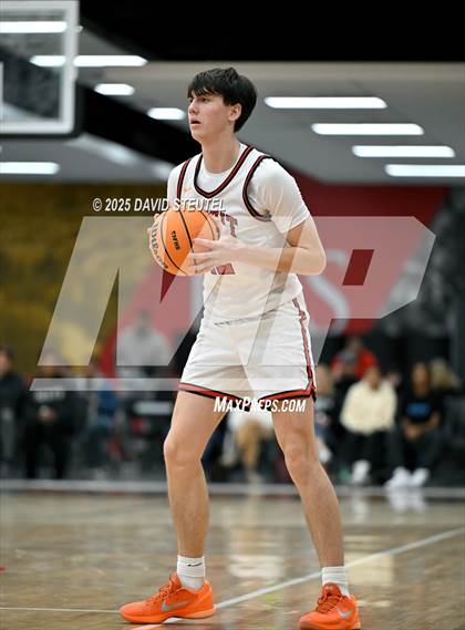 Thumbnail 1 in Archbishop Mitty vs. Jesuit (Fr. Barry Christmas Classic) photogallery.