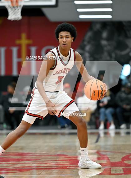 Thumbnail 2 in Archbishop Mitty vs. Jesuit (Fr. Barry Christmas Classic) photogallery.