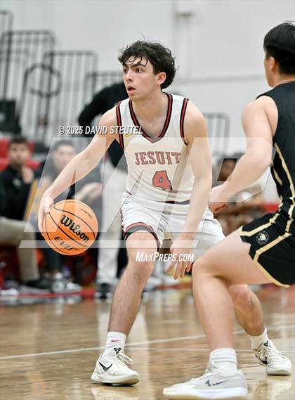 Thumbnail 3 in Archbishop Mitty vs. Jesuit (Fr. Barry Christmas Classic) photogallery.
