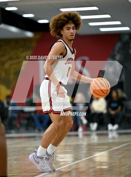 Thumbnail 1 in Archbishop Mitty vs. Jesuit (Fr. Barry Christmas Classic) photogallery.