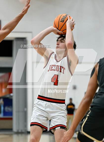 Thumbnail 1 in Archbishop Mitty vs. Jesuit (Fr. Barry Christmas Classic) photogallery.