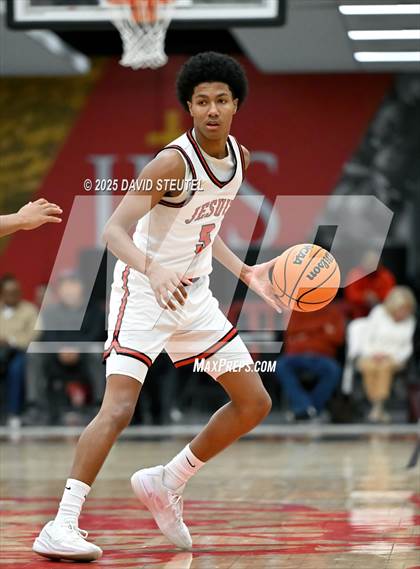 Thumbnail 1 in Archbishop Mitty vs. Jesuit (Fr. Barry Christmas Classic) photogallery.