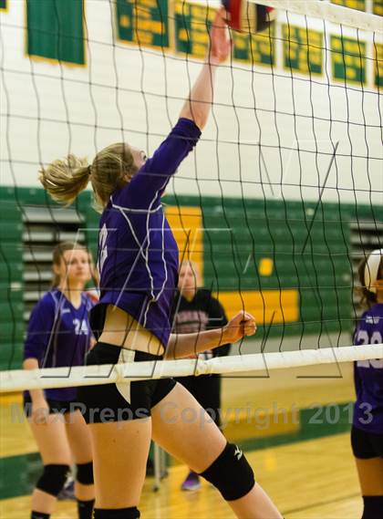 Thumbnail 3 in Ford City vs. Highlands (Open Tournament) photogallery.