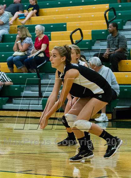 Thumbnail 1 in Ford City vs. Highlands (Open Tournament) photogallery.