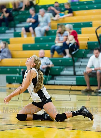 Thumbnail 2 in Ford City vs. Highlands (Open Tournament) photogallery.