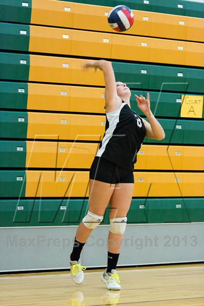 Thumbnail 1 in Ford City vs. Highlands (Open Tournament) photogallery.