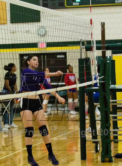 Thumbnail 2 in Ford City vs. Highlands (Open Tournament) photogallery.
