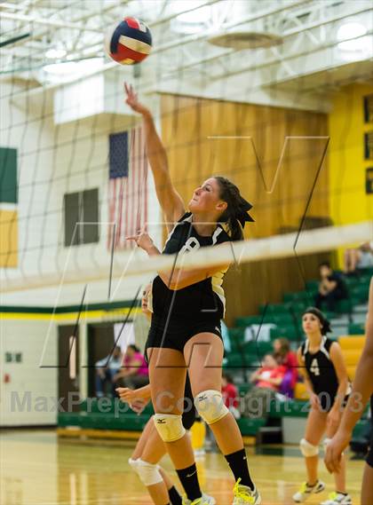 Thumbnail 2 in Ford City vs. Highlands (Open Tournament) photogallery.
