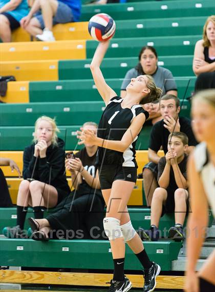 Thumbnail 3 in Ford City vs. Highlands (Open Tournament) photogallery.