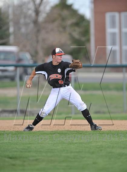 Thumbnail 3 in Grand Junction vs. Rampart (CHSAA 5A District 8 1st Round) photogallery.