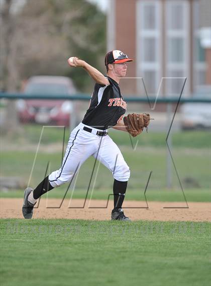 Thumbnail 1 in Grand Junction vs. Rampart (CHSAA 5A District 8 1st Round) photogallery.