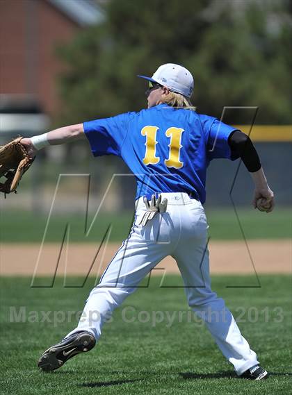 Thumbnail 2 in Grand Junction vs. Rampart (CHSAA 5A District 8 1st Round) photogallery.