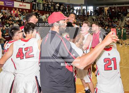 Thumbnail 2 in Palo Alto vs James Logan (CIF Division I Regional Final) photogallery.