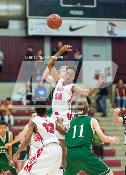 Thumbnail 1 in Palo Alto vs James Logan (CIF Division I Regional Final) photogallery.