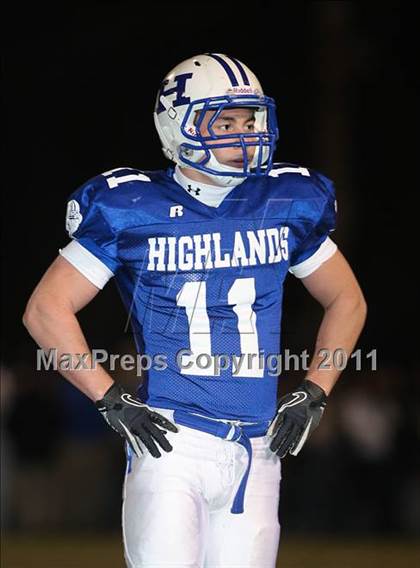 Thumbnail 2 in Highlands vs. Covington Catholic (KHSAA Class 4A Commonwealth Gridiron Bowl) photogallery.
