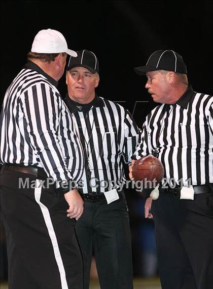 Thumbnail 1 in Highlands vs. Covington Catholic (KHSAA Class 4A Commonwealth Gridiron Bowl) photogallery.