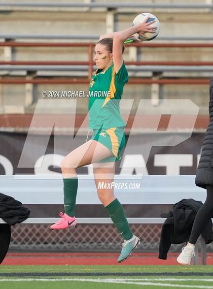 Thumbnail 2 in Seattle Prep vs Roosevelt (WIAA 3A Final) photogallery.