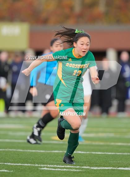 Thumbnail 3 in Seattle Prep vs Roosevelt (WIAA 3A Final) photogallery.