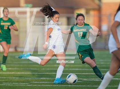 Thumbnail 2 in Seattle Prep vs Roosevelt (WIAA 3A Final) photogallery.