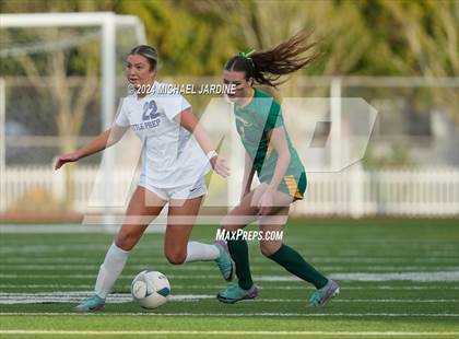 Thumbnail 3 in Seattle Prep vs Roosevelt (WIAA 3A Final) photogallery.