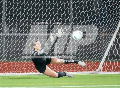 Thumbnail 3 in Seattle Prep vs Roosevelt (WIAA 3A Final) photogallery.