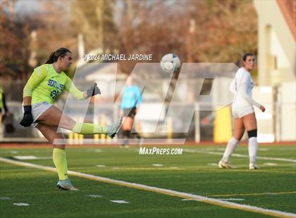 Thumbnail 1 in Seattle Prep vs Roosevelt (WIAA 3A Final) photogallery.