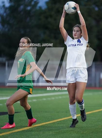 Thumbnail 3 in Seattle Prep vs Roosevelt (WIAA 3A Final) photogallery.