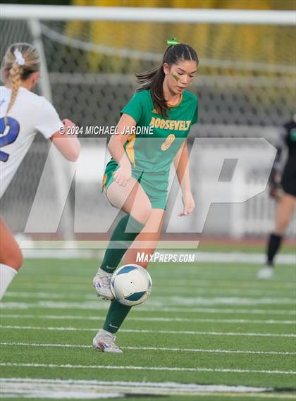 Thumbnail 2 in Seattle Prep vs Roosevelt (WIAA 3A Final) photogallery.