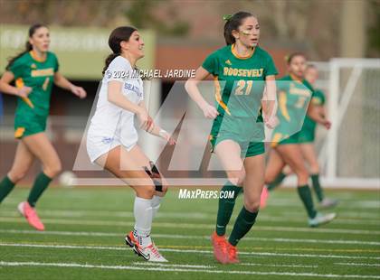 Thumbnail 2 in Seattle Prep vs Roosevelt (WIAA 3A Final) photogallery.