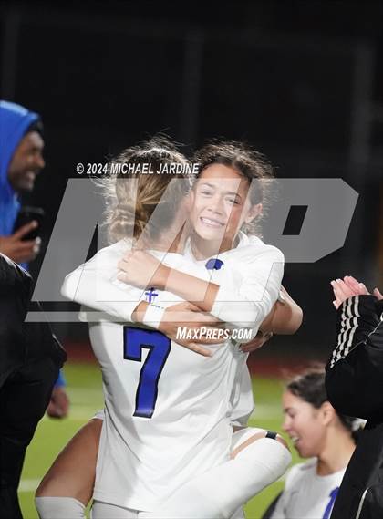 Thumbnail 1 in Seattle Prep vs Roosevelt (WIAA 3A Final) photogallery.