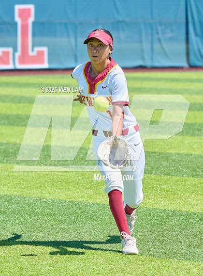 Thumbnail 2 in Carondelet vs. Cardinal Newman (CIF NCS Division 2 Final) photogallery.
