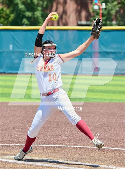 Thumbnail 2 in Carondelet vs. Cardinal Newman (CIF NCS Division 2 Final) photogallery.