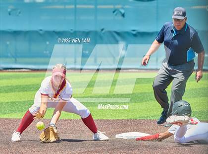 Thumbnail 2 in Carondelet vs. Cardinal Newman (CIF NCS Division 2 Final) photogallery.